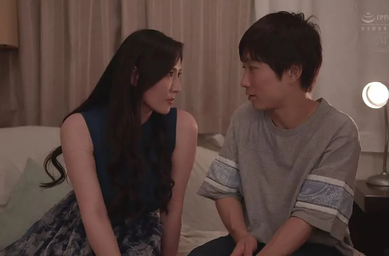 ông xã lạnh nhạt, vợ uống rượu rồi vụng trộm với cậu sinh viên trẻ