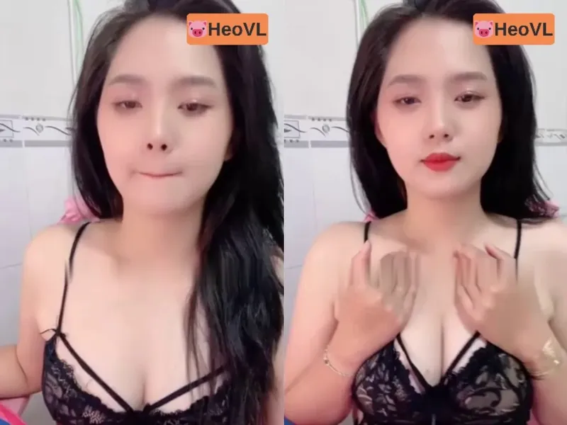 Bạn gái răng khểnh khoe cây hàng tròn trắng